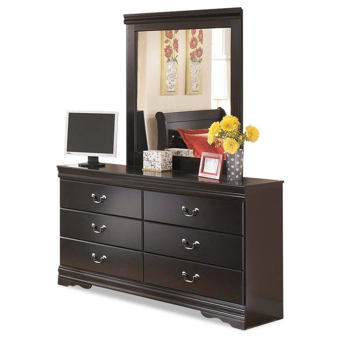 Huey Vineyard Dresser and Mirror