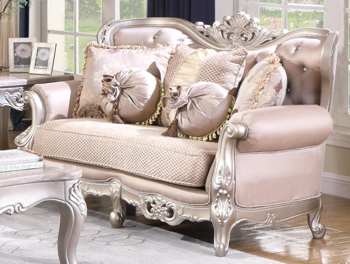 Daisy Traditional Style Loveseat in Pearl finish Wood image