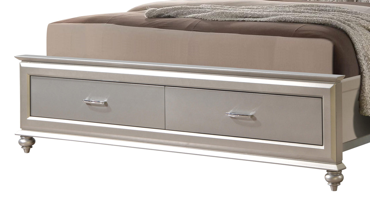 Alia Modern Style Queen Bed in Silver finish Wood