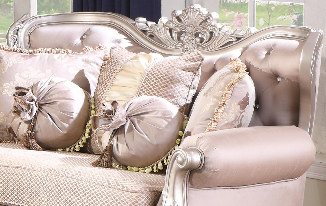 Daisy Traditional Style Loveseat in Pearl finish Wood