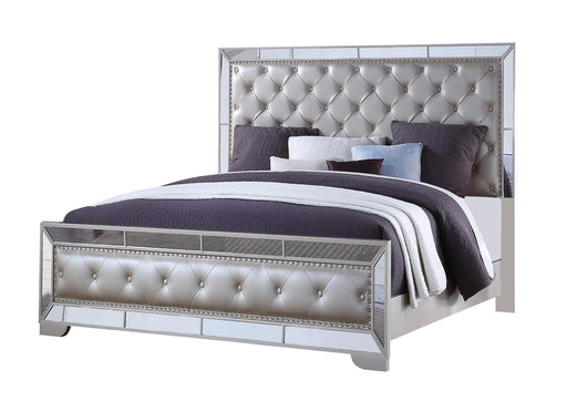 Gloria Contemporary Style King Bed in White finish Wood image