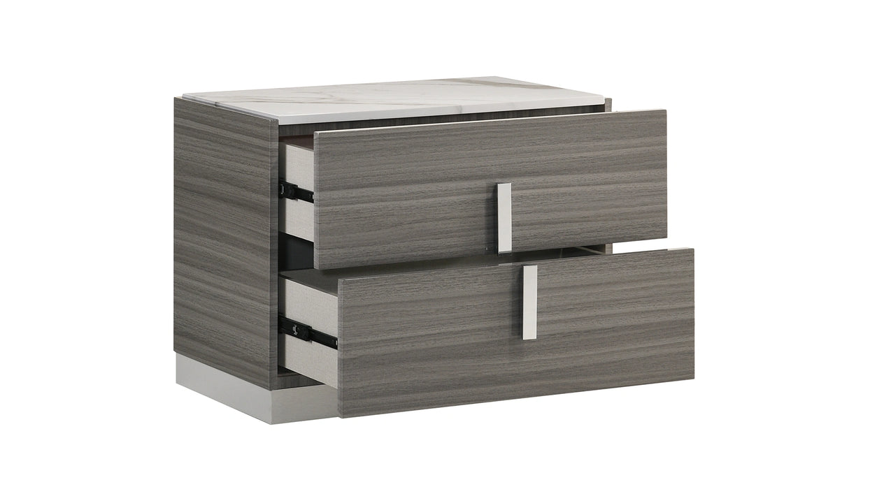 Altima Nightstand