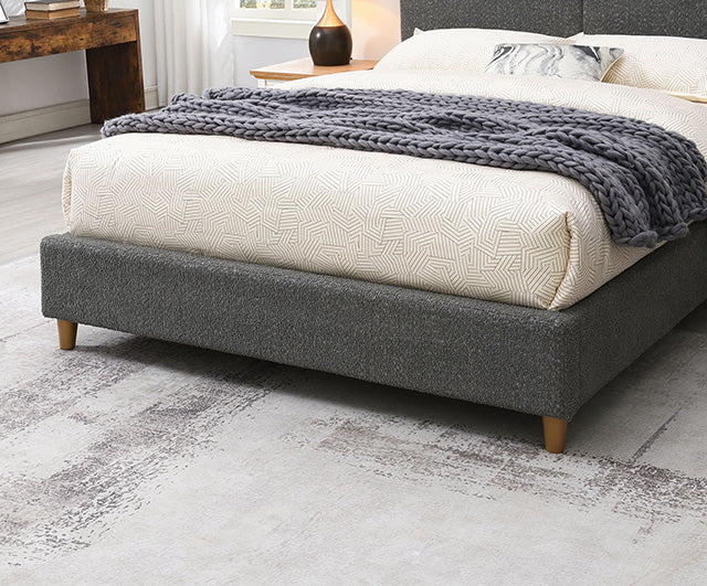 Stavern E.King, Full, & Queen Bed Grey & Black