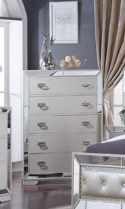 Cosmos Gloria Chest in Pearl image