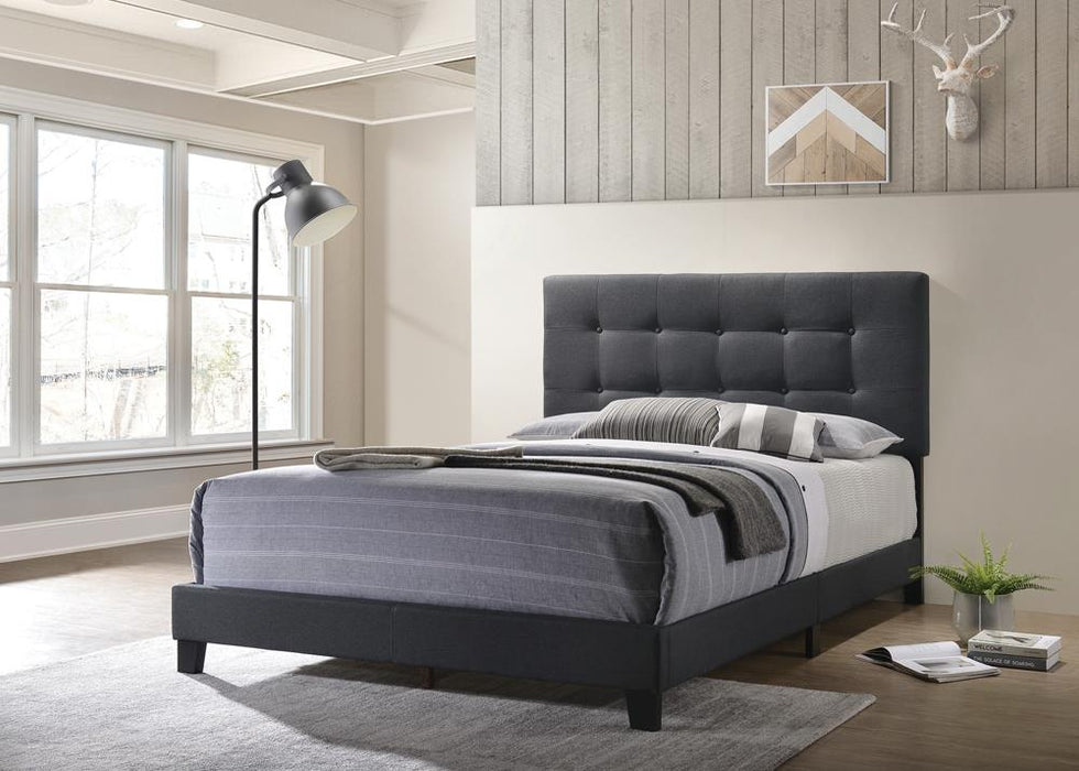 G305746 E King Bed image