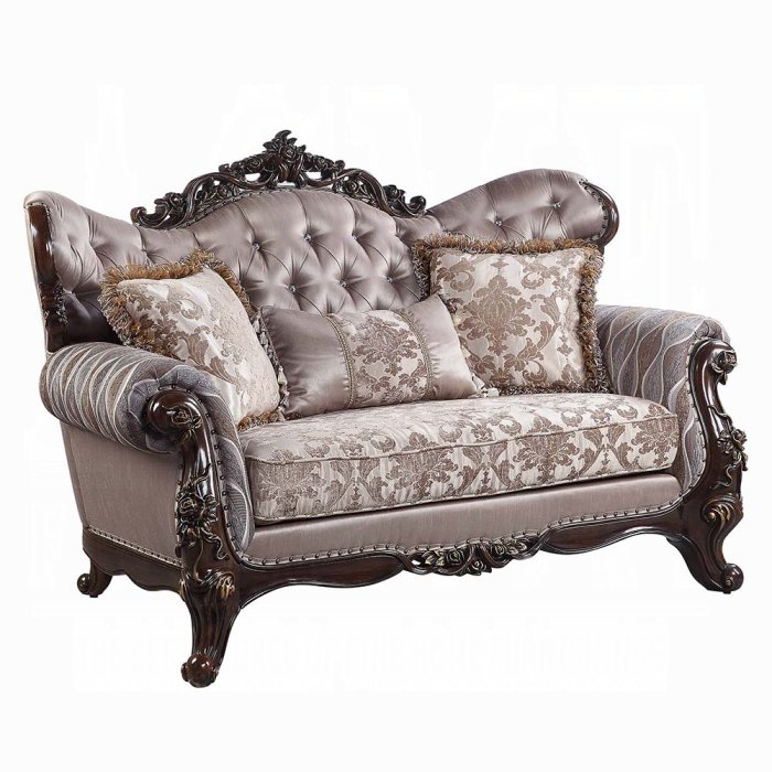 lv00810.jpg Benbek Loveseat W/3 Pillows